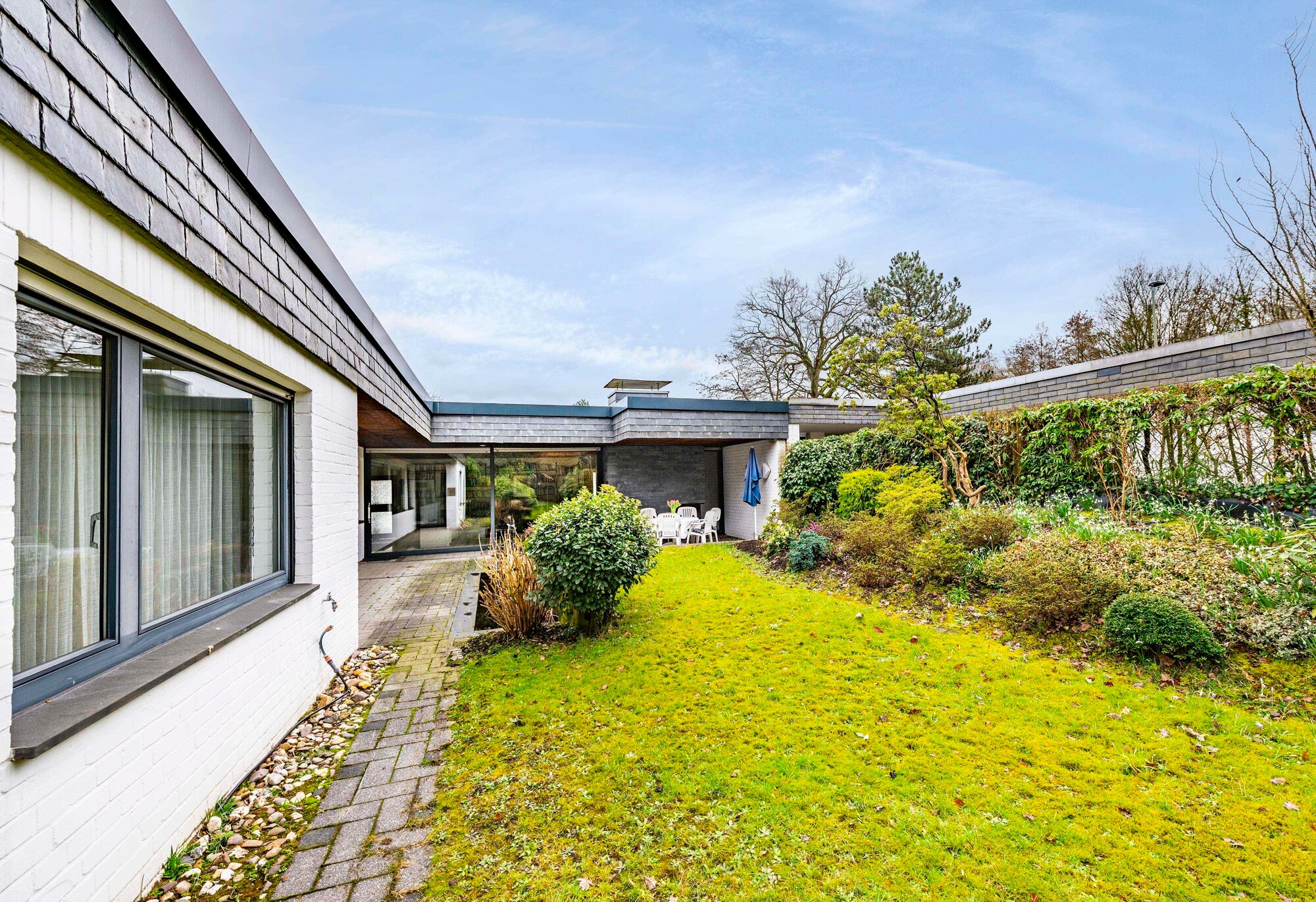 Bungalow zum Kauf 675.000 € 7 Zimmer 220 m²<br/>Wohnfläche 960 m²<br/>Grundstück Sandheide Erkrath 40699