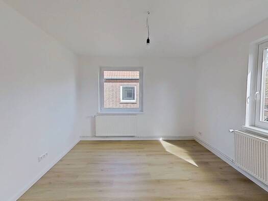 Wohnung zur Miete 370 € 3 Zimmer 52,8 m² 1. Geschoss frei ab sofort Friesenstr. 24 Einswarden Nordenham 26954