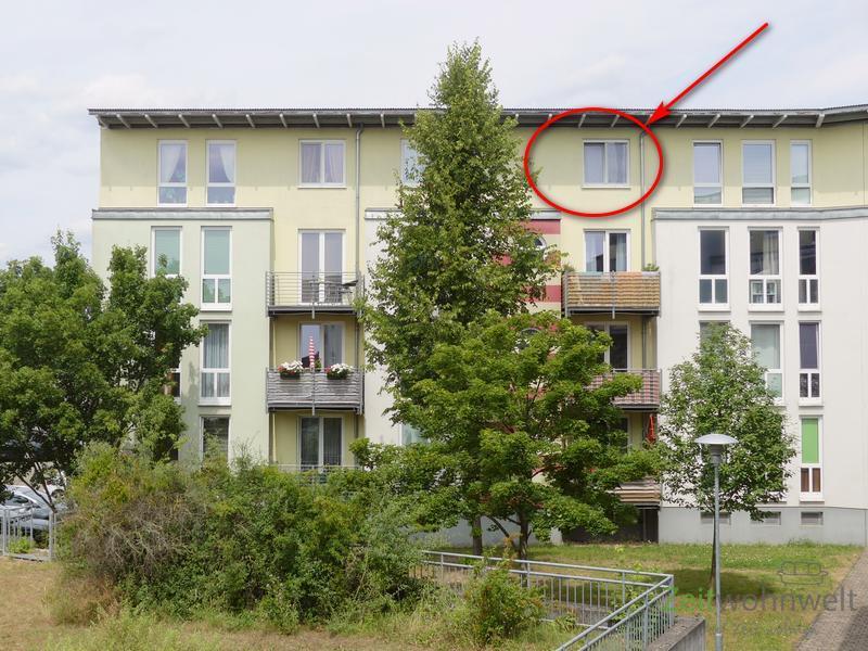 Wohnung zur Miete 325 € 2 Zimmer 52,8 m²<br/>Wohnfläche 3.<br/>Geschoss 01.11.2024<br/>Verfügbarkeit Meiningen Meiningen 98617