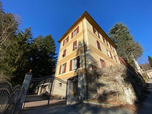 Studio zum Kauf 75.000 € 6 Zimmer 100 m² frei ab sofort Urbe Savona 17048