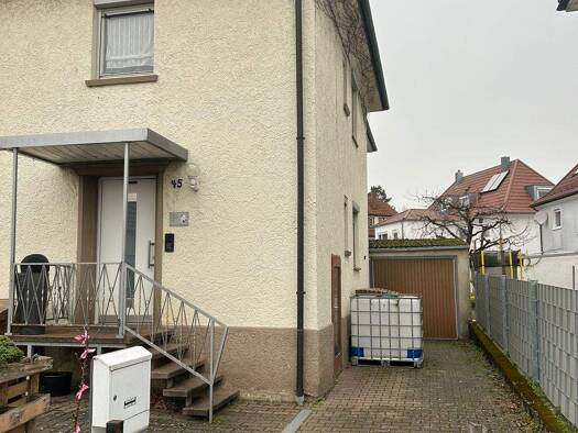 Doppelhaushälfte zum Kauf 370.000 € 8 Zimmer 170 m² 279 m² Grundstück frei ab sofort Neckarsulm 74172