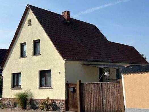 Einfamilienhaus zur Miete 890 € 5 Zimmer 110 m² 600 m² Grundstück Am Sportplatz 4 Lübs Gommern 39264