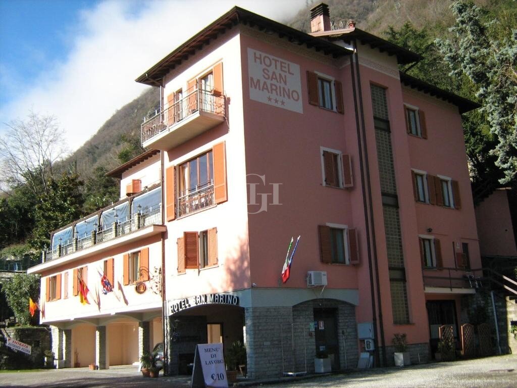 Hotel zum Kauf 2.400.000 € 1.105 m²<br/>Grundstück Laglio 22010