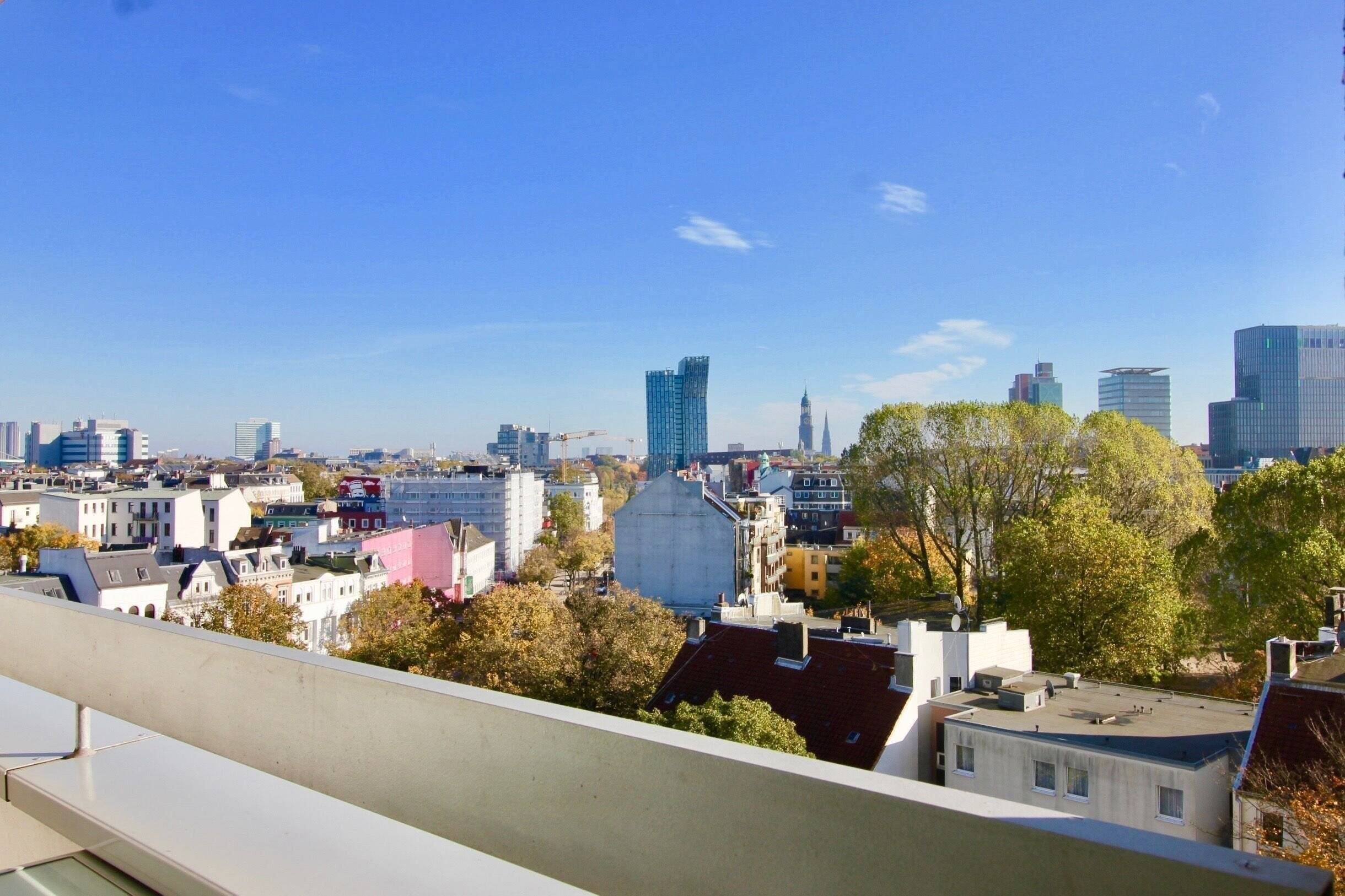 WEITBLICK Luxuswohnung - 2 Balkone - 2 CHICE Bäder - Whirlpool - mitten auf der legendären REEPERBAHN - aussergewöhnlich + besonders – Hamburg – Vorschaubild 13