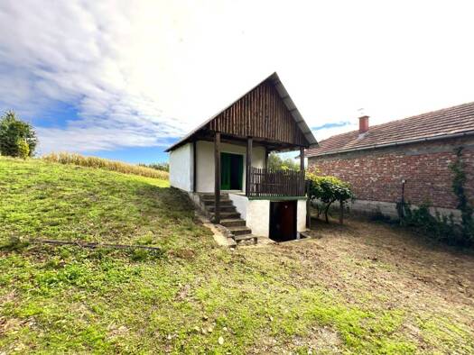 Einfamilienhaus zum Kauf 8.000 € 1 Zimmer 475 m² Rasinja 48312