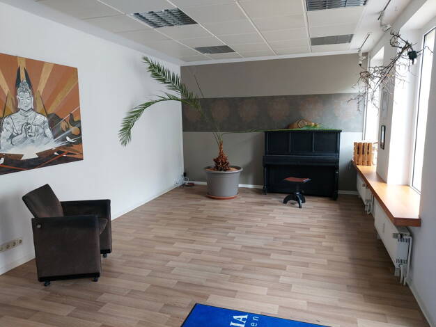 Laden zur Miete provisionsfrei 350 € 41,4 m² Verkaufsfläche An der Mauer 17 Borna 04552