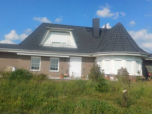 Haus zur Miete 2.350 € 9 Zimmer 196 m² 1.286 m² Grundstück Uetzer Dorfstr. 5a Uetz Potsdam 14476