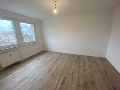 Wohnung zur Miete 300 € 3 Zimmer 56,4 m² 2. Geschoss Weißwasser/O.L. 02943
