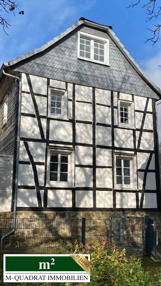 Einfamilienhaus zum Kauf 395.000 € 8 Zimmer 156 m²<br/>Wohnfläche 431 m²<br/>Grundstück Katternberg - Stübchen Solingen 42657