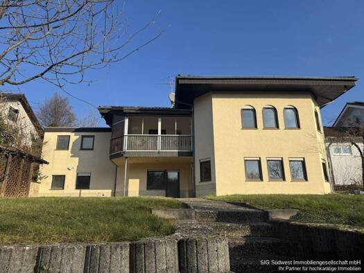 Einfamilienhaus zum Kauf 745.000 € 7,5 Zimmer 151,4 m² 756 m² Grundstück Bretten 75015