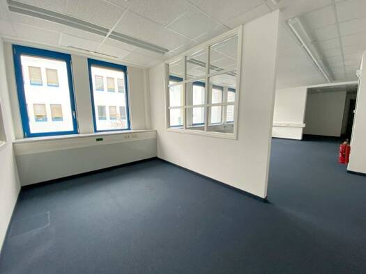 Büro zur Miete provisionsfrei 9,51 € 3 Zimmer 100,9 m² Bürofläche Wiener Neudorf 2351