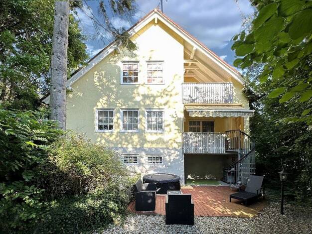 Mehrfamilienhaus zum Kauf provisionsfrei 979.000 € 7,5 Zimmer 170 m² 601 m² Grundstück Trautlergasse 6 Berg Landshut 84036