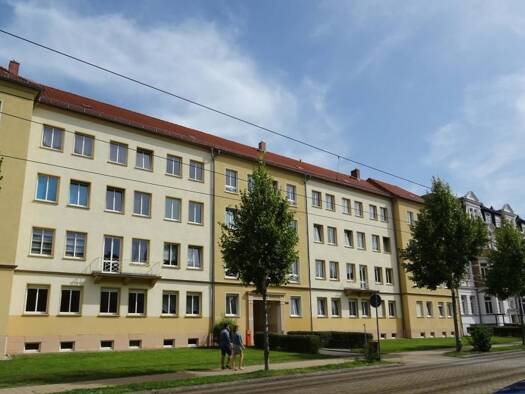 Wohnung zur Miete 335 € 2 Zimmer 56,3 m² Berliner Straße 28 Innenstadt Gera 07545