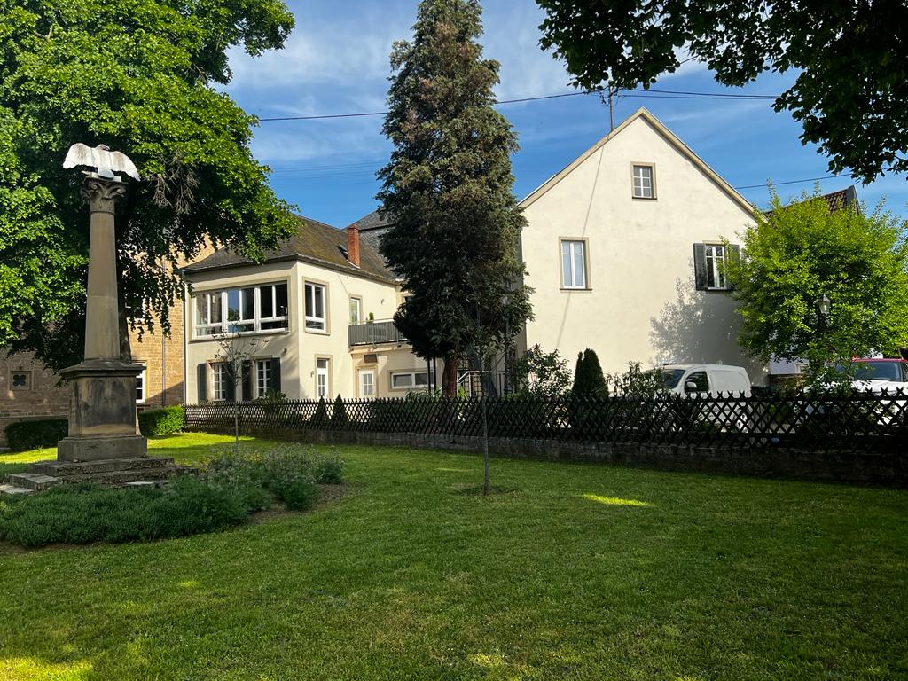 Villa zum Kauf 990.000 € 12 Zimmer 519,7 m²<br/>Wohnfläche 758 m²<br/>Grundstück Bad Sobernheim Bad Sobernheim 55566