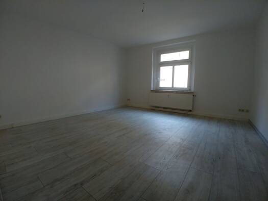 Wohnung zur Miete 265 € 2 Zimmer 54 m² EG frei ab sofort Elsterberg 07985