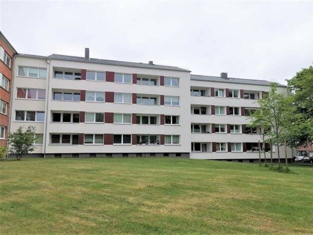 Wohnung zur Miete 616 € 2 Zimmer 51,6 m² frei ab 01.12.2026 Charles-Roß-Ring 14 Wik Kiel 24106