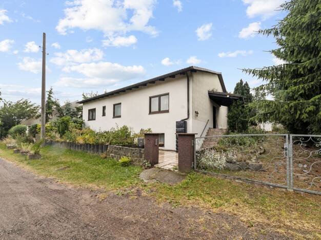 Einfamilienhaus zum Kauf 313.000 € 5 Zimmer 130,5 m² 1.277 m² Grundstück Halle 06120