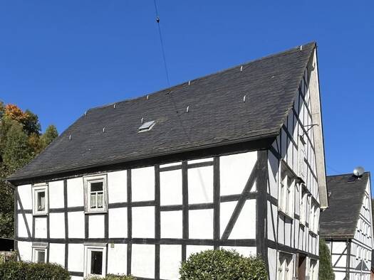 Mehrfamilienhaus zum Kauf 59.000 € 6 Zimmer 140 m² 623 m² Grundstück Kirchhundem 57399