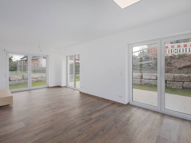 Terrassenwohnung zur Miete - Erstbezug 880 € 2 Zimmer 74 m² frei ab sofort Hamberg Neuhausen - OT Steinegg 75242