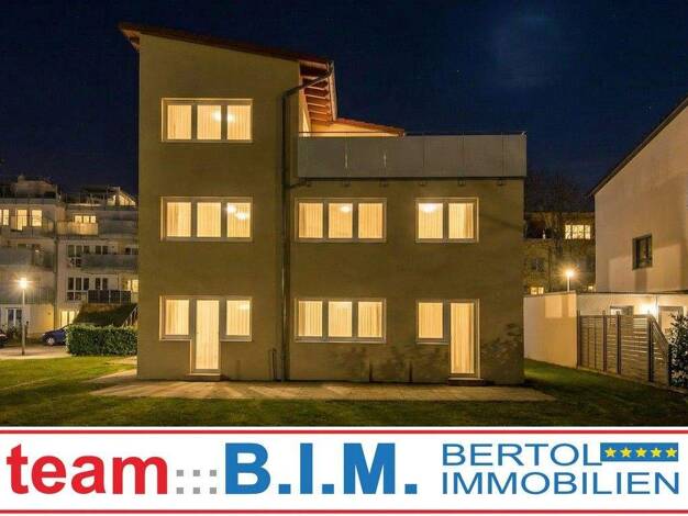 Mehrfamilienhaus zum Kauf 1.000.000 € 10 Zimmer 277 m² 651 m² Grundstück frei ab sofort Geismar Göttingen 37085