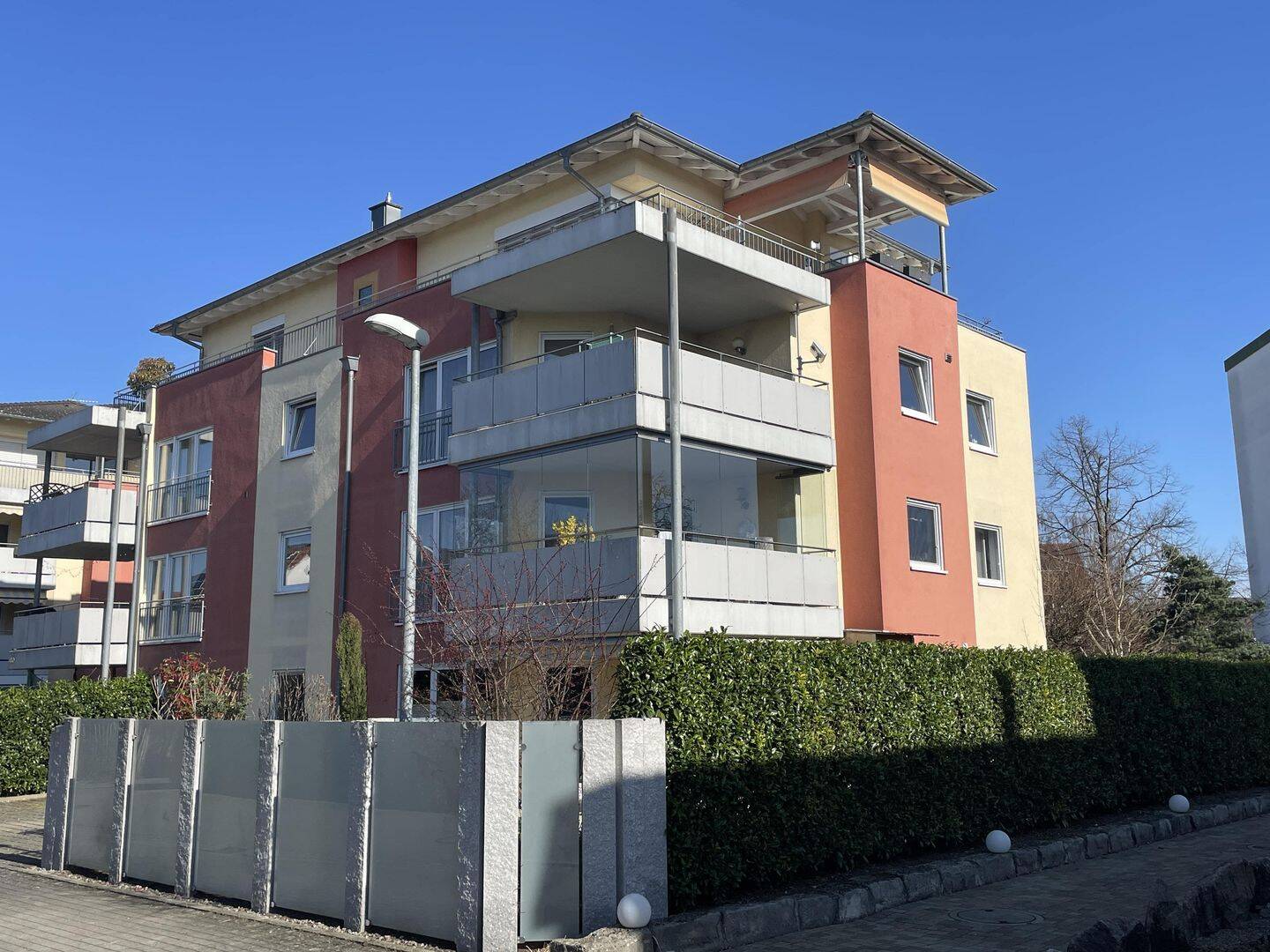 Immobilie in Eimeldingen - Exklusives und sonniges Penthouse am Ortsrand - Bild 2