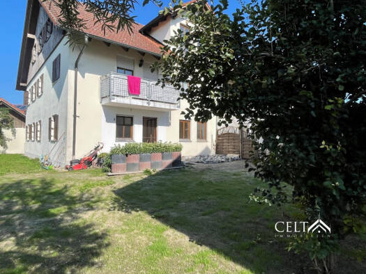 Wohnung zum Kauf 184.000 € 3 Zimmer 80,1 m² frei ab sofort Osterhofen 94486