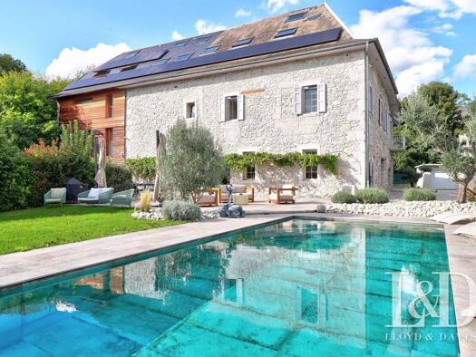 Einfamilienhaus zum Kauf 1.875.000 € 10 Zimmer 360 m² Centre Ville Chambéry 73000