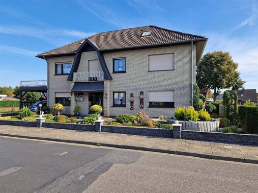 Haus zum Kauf 389.000 € 8 Zimmer 220 m² 710 m² Grundstück Esterwegen 26897