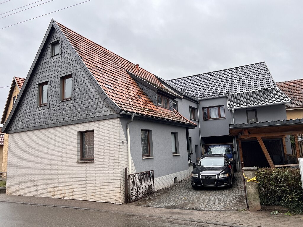 Haus zum Kauf 195.000 € 7 Zimmer 160 m²<br/>Wohnfläche 319 m²<br/>Grundstück Breitungen/Werra 98597