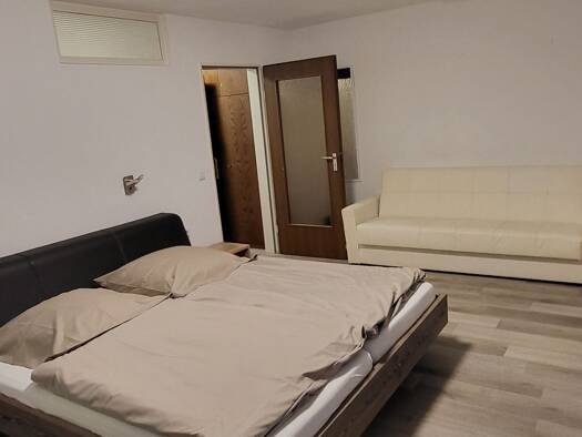 Wohnung zur Miete auf Zeit 990 € 1 Zimmer 35 m² frei ab sofort Reußensteinstraße Böblingen Böblingen 71032