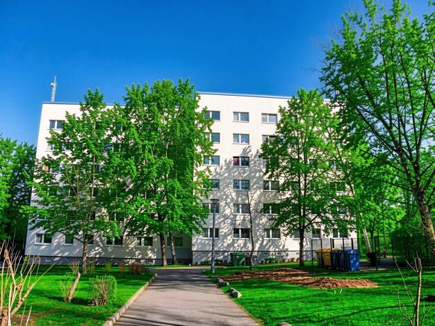 Studio zur Miete 230 € 1 Zimmer 25,5 m² 5. Geschoss frei ab 16.07.2026 Stollberger Straße 12 Thekla Leipzig 04349