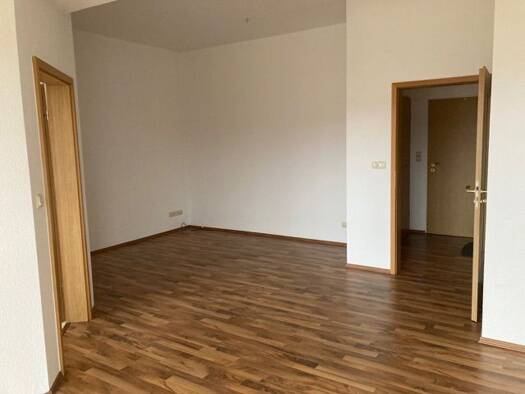 Wohnung zur Miete 323 € 2 Zimmer 54,8 m² 5. Geschoss frei ab 01.10.2026 Feldstraße 81 Stadtilm 99326