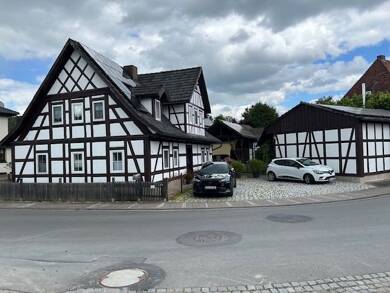Haus zum Kauf 427.000 € 136 m² 692 m² Grundstück Weitramsdorf Weitramsdorf 96479
