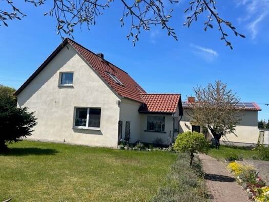 Bauernhaus zum Kauf 415.000 € 7 Zimmer 160 m² 3.656 m² Grundstück frei ab sofort Neu Woserin Borkow 19406