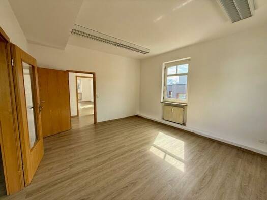 Bürofläche zur Miete provisionsfrei 12,50 € 105 m² Bürofläche Westenviertel Regensburg 93047