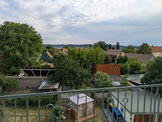 Wohnung zur Miete 550 € 2 Zimmer 76 m² Geschoss 2/3 frei ab sofort Radebeul 01445