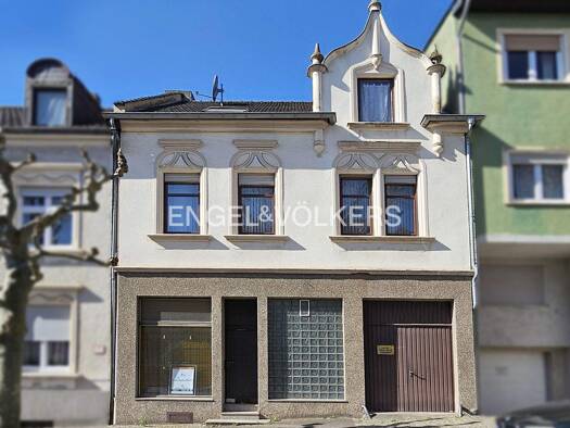 Reihenmittelhaus zum Kauf 149.000 € 9 Zimmer 158 m² 645 m² Grundstück Stadtmitte Völklingen 66333