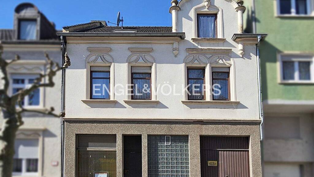 Reihenmittelhaus zum Kauf 149.000 € 9 Zimmer 158 m² 645 m² Grundstück Stadtmitte Völklingen 66333
