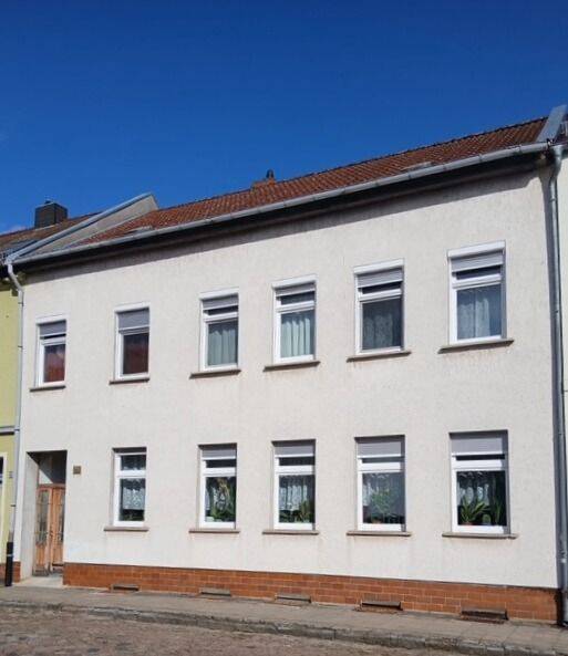 Immobilie in Zerbst/Anhalt - Geräumiges Familienhaus mit 8 Zimmern in Zerbst/Anhalt - Bild 0