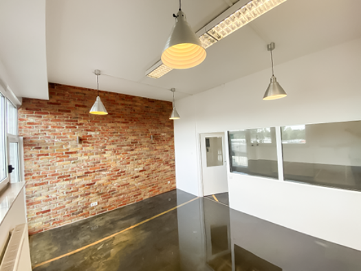 Produktionshalle zur Miete provisionsfrei 7,80 € 136,2 m² Lagerfläche Gibitzenhof Nürnberg 90441