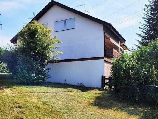 Mehrfamilienhaus zum Kauf 438.000 € 6 Zimmer 184 m² 526 m² Grundstück frei ab sofort Hützeweg 3 Rümmingen 79595