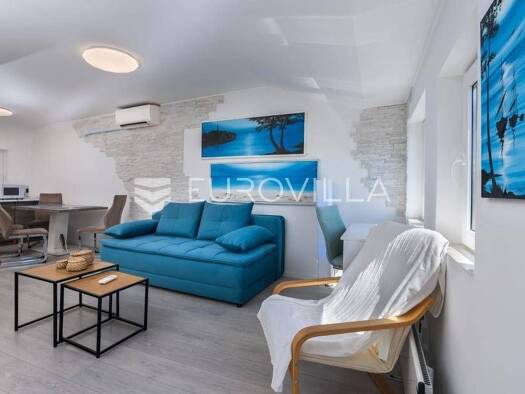 Wohnung zur Miete 650 € 1 Zimmer 35 m² 3. Geschoss Rovinj Rovinj