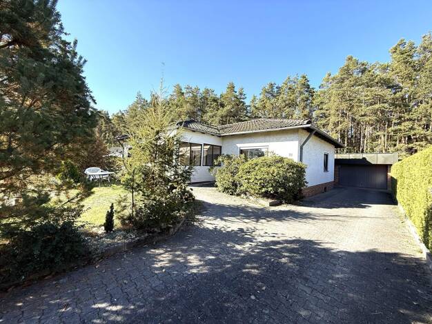 Bungalow zum Kauf 299.000 € 5 Zimmer 128 m² 1.328 m² Grundstück frei ab sofort Unterköblitz Wernberg-Köblitz 92533