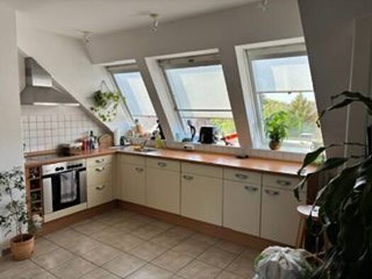 Wohnung zur Miete 650 € 2 Zimmer 58 m² Geschoss 3/3 frei ab 01.12.2026 Benrath Stadtbezirk 9 40589
