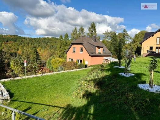 Einfamilienhaus zum Kauf 270.000 € 5 Zimmer 100 m² 1.091 m² Grundstück frei ab 01.07.2026 Burkhardtsdorf Burkhardtsdorf OT Kemtau 09235