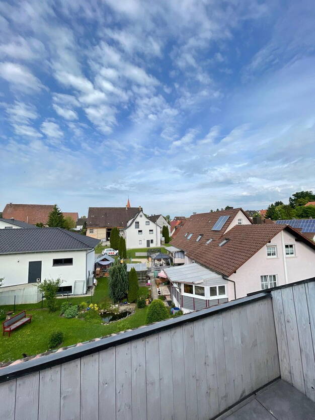 Wohnung zur Miete 825 € 3 Zimmer 69 m² Dachgeschoss, 2. Geschoss Vöhringen Vöhringen 72189