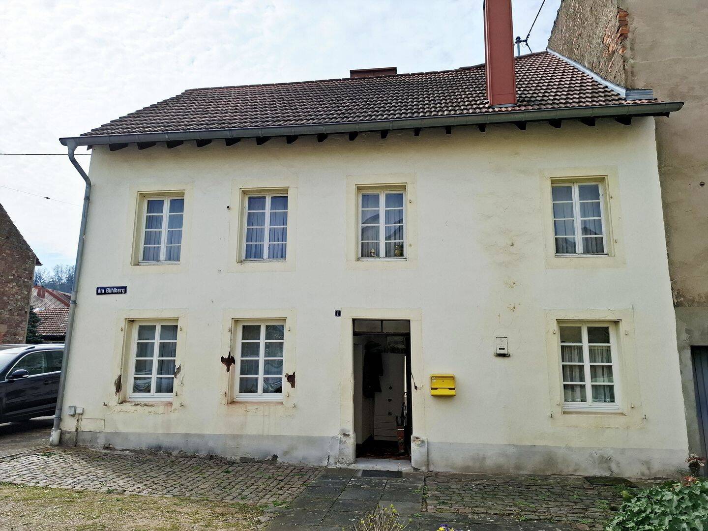 Immobilie in Merzig - Renovierungsprojekt im Ortskern von Merzig-Fitten: Solide Basis mit Garage - Bild 1