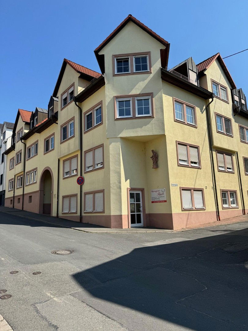 Wohn- und Geschäftshaus zum Kauf provisionsfrei als Kapitalanlage geeignet 1.790.000 € 1.001 m²<br/>Fläche 524 m²<br/>Grundstück Greußenheim 97259