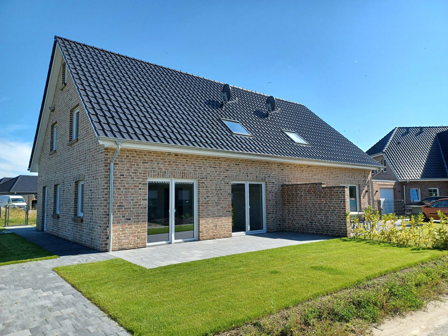 Doppelhaushälfte zum Kauf provisionsfrei 389.000 € 4 Zimmer 110 m²<br/>Wohnfläche 284 m²<br/>Grundstück Hohenkirchen Hohenkirchen 26434