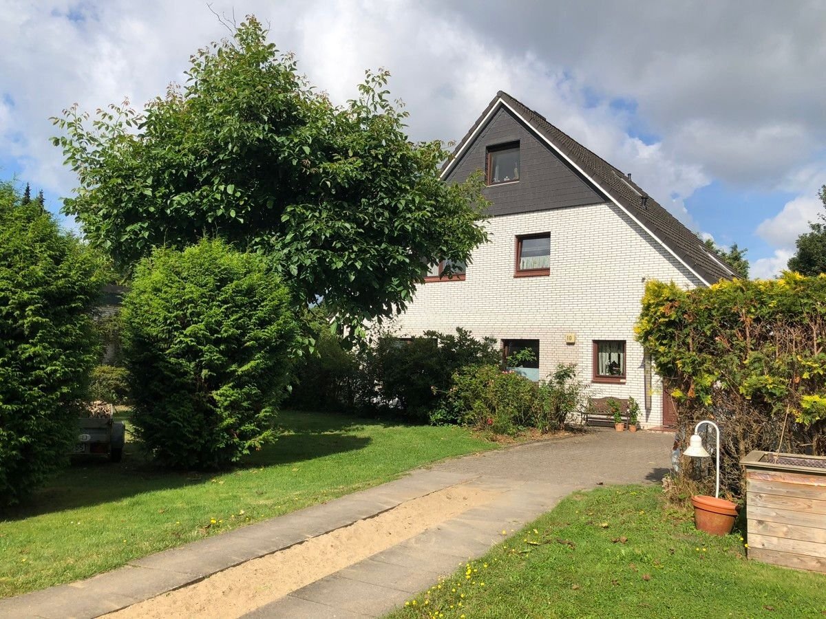 Einfamilienhaus zum Kauf provisionsfrei 649.000 € 6 Zimmer 175 m²<br/>Wohnfläche 1.402 m²<br/>Grundstück Henstedt-Ulzburg 24558